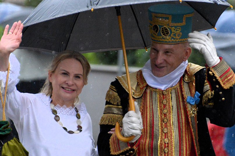 Gwarki 2025. Pochód w deszczu (cz. historyczna)