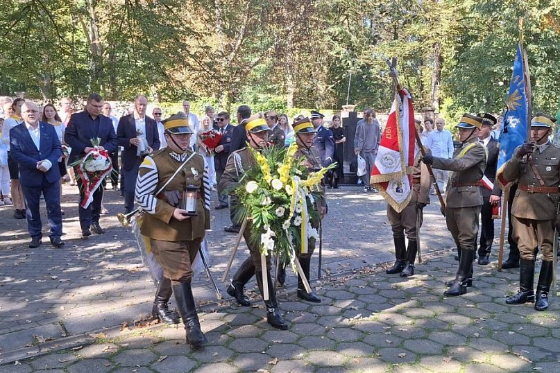 Tarnowskie Góry. Msza za żołnierzy i harcerzy