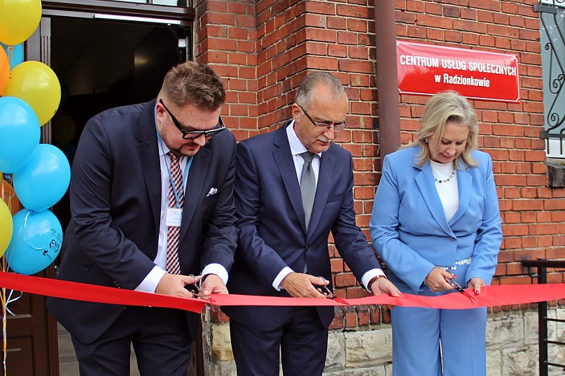Radzionków. Centrum usług już działa