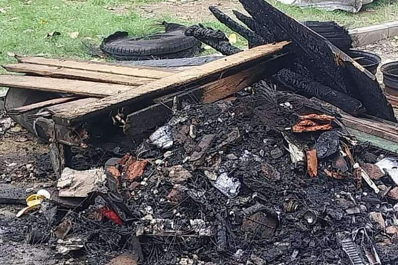 Piekary Śląskie. Pożar w remontowanym budynku