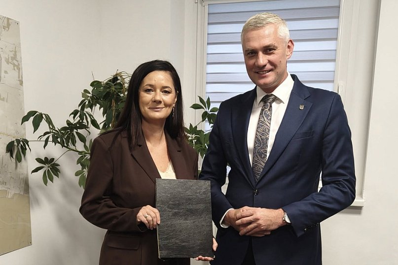 Świerklaniec. Nagrody dla dyrektorów i nauczycieli