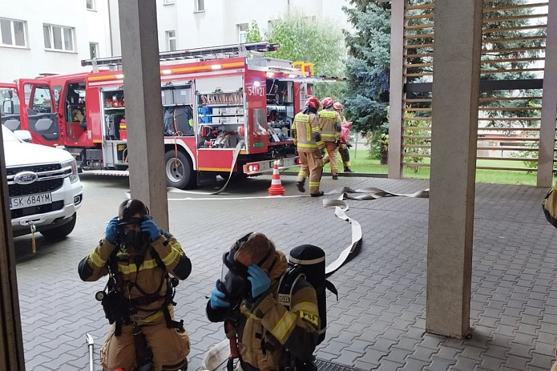 Strażacy w Piekarskim Centrum Medycznym