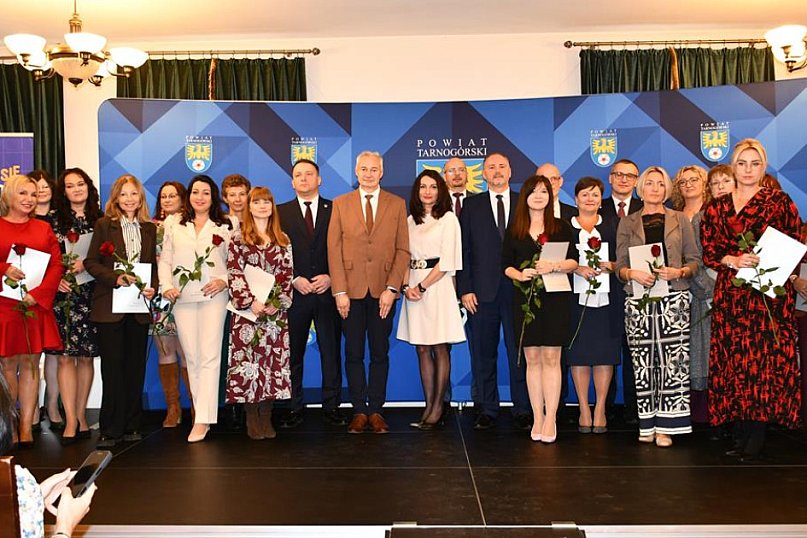 Powiatowy Dzień Edukacji Narodowej w pałacu w Nakle Śl.