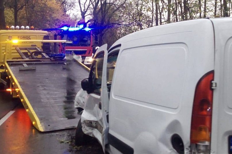 Feralne wyprzedzanie