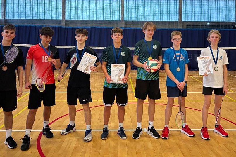 Powiat tarnogórski. Sempa i Radzionków górą