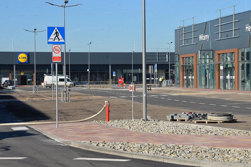 Tarnowskie Góry. Centrum handlowe S1 prawie gotowe