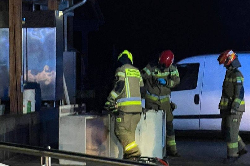 Pożar w pokoju hotelowym. 6 zastępów strażackich w akcji