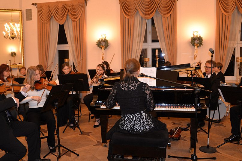 Śląskie Smyki i chór publiczności. Maraton kolędowania