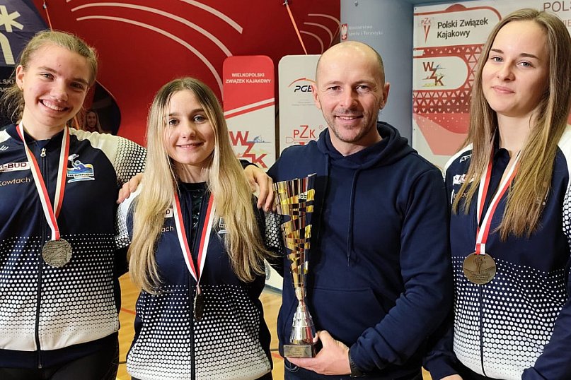 Zawodniczki z Nowego Chechła z medalami MP