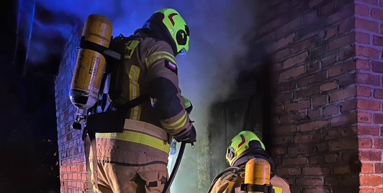 Pożar pustostanu w Tworogu. Fot. OSP Tworóg