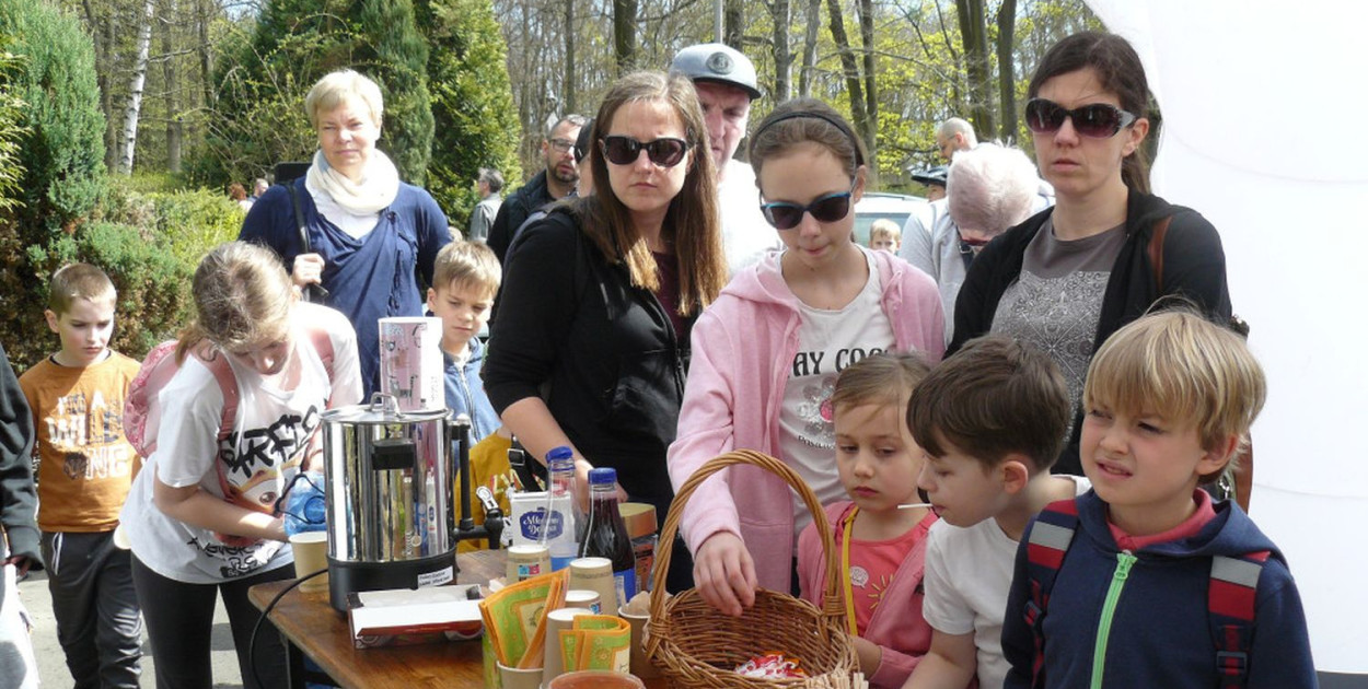 To kolejne wydarzenie, które Tarnogórska Szafa Społeczna organizuje w parku Miejskim w Tarnowskich Górach. W kwietniu było polowanie na jajka. Fot. Agnieszka Reczkin