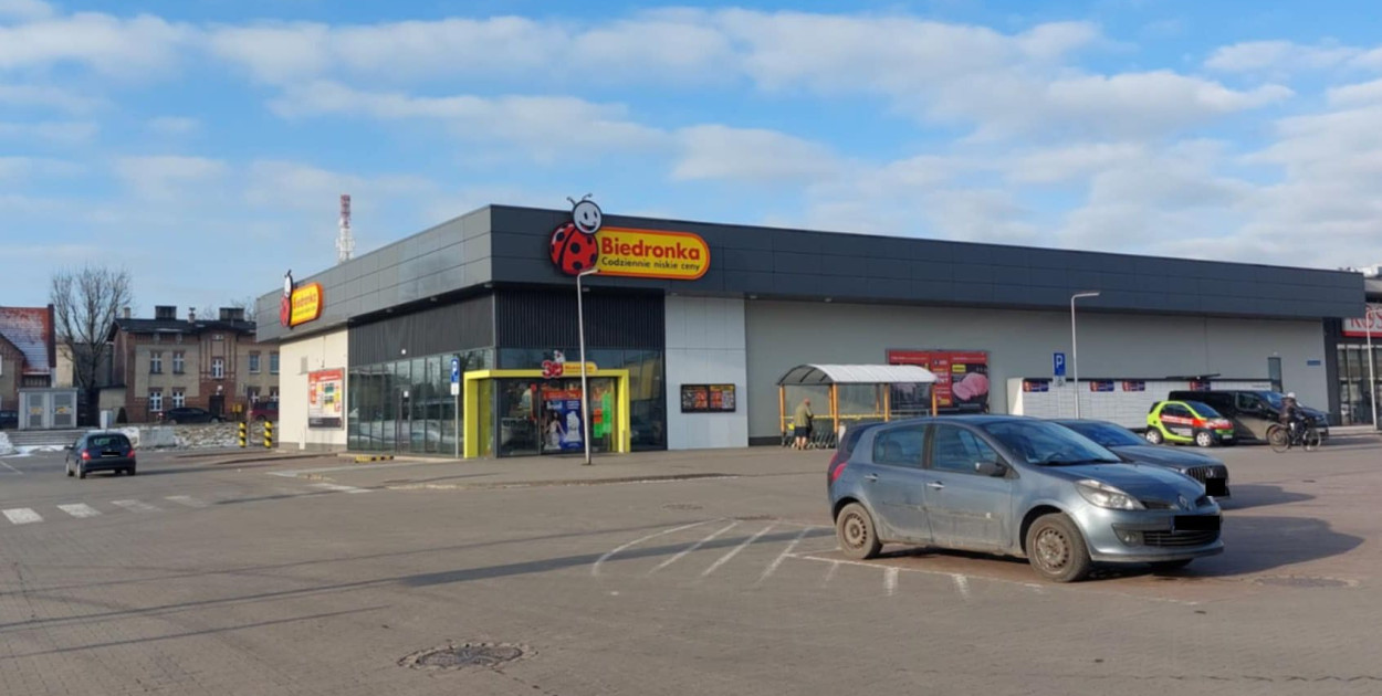 Jedenego ze złodziei złapano w markecie Biedronka w Radzionkowie. Fot. Agnieszka Reczkin