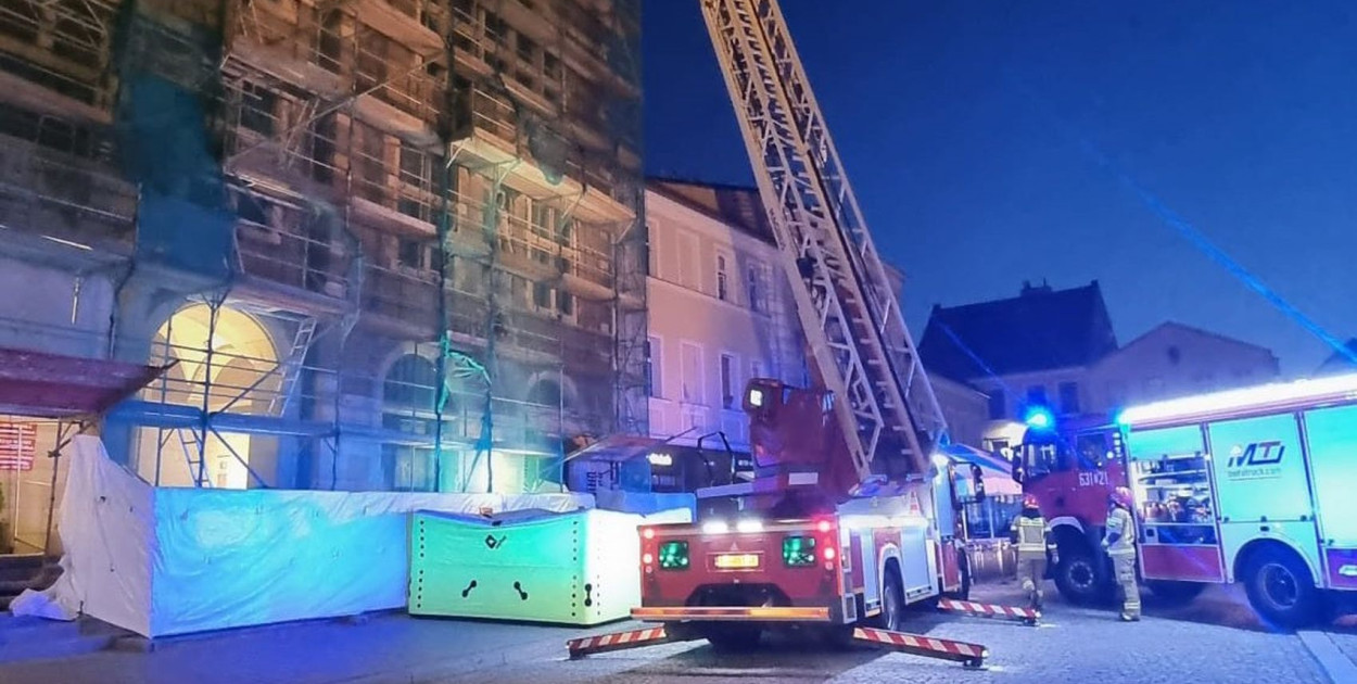 Zejść z rusztowania już się bał. Fot. Archiwum policji w Tarnowskich Górach