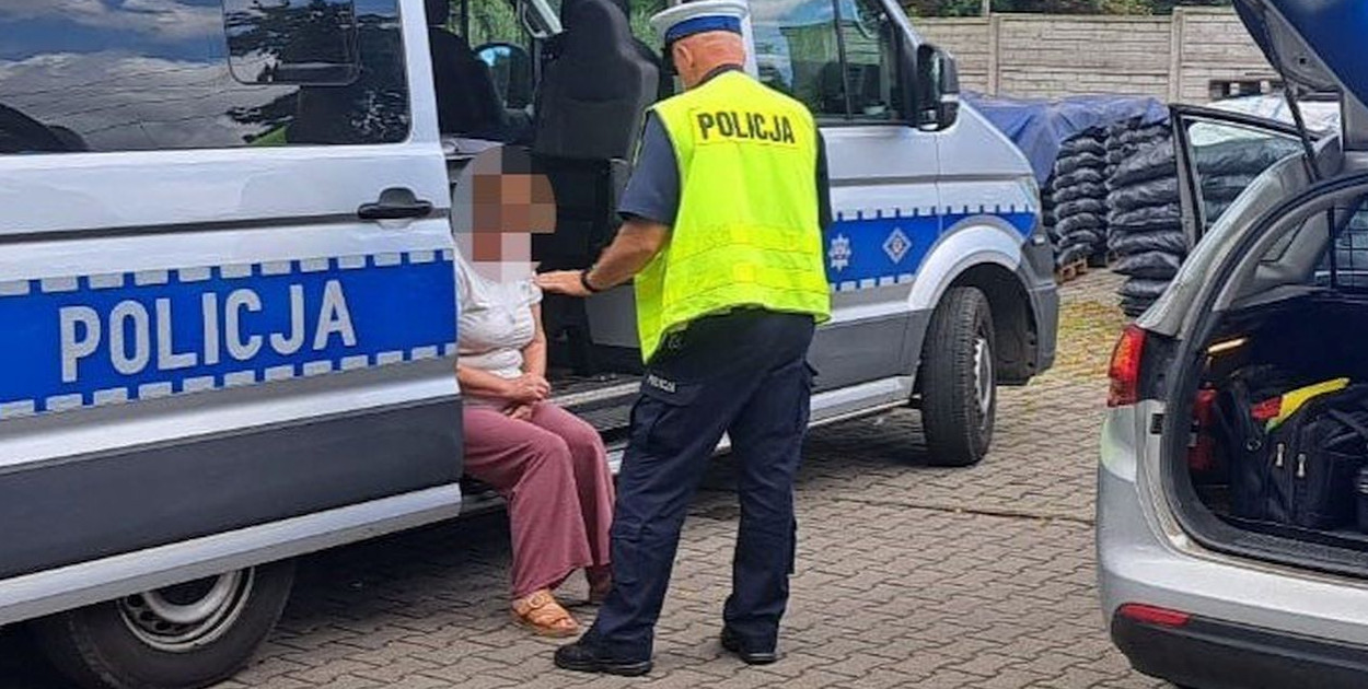 Kobieta wjechała w radiowóz policji z Tarnowskich Gór. Fot. Policja Tarnowskie Góry