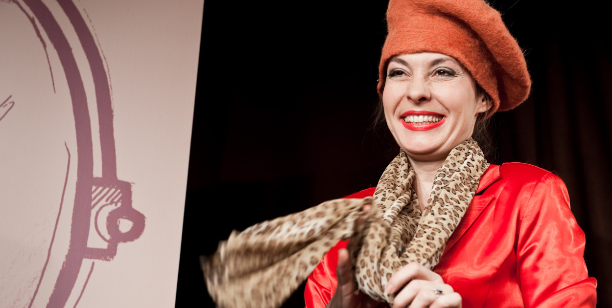 Monodram Mój Dzikus w wykonaniu Justyny Sieńczyłło będzie można zobaczyć w Pałacu w Rybnej . Fot. Teatr Kamienica