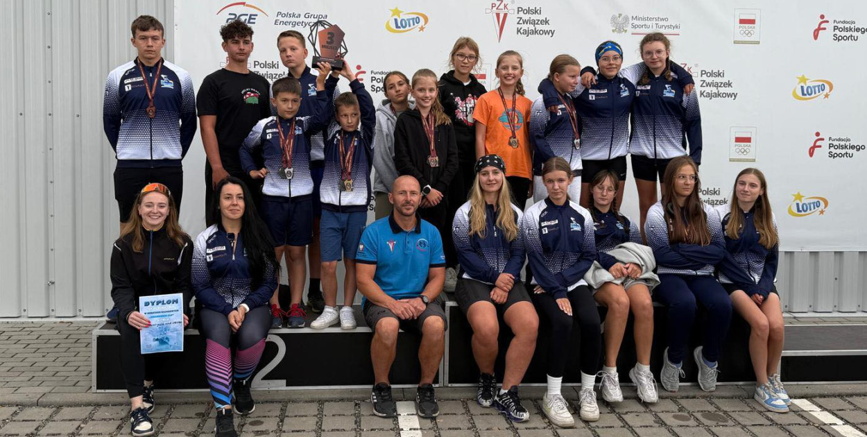14 medali wywalczył UKS Olimpijczyk Nowe Chechło na regatach Czechowice Cup.  Fot. UKS Olimpijczyk Nowe Chechło