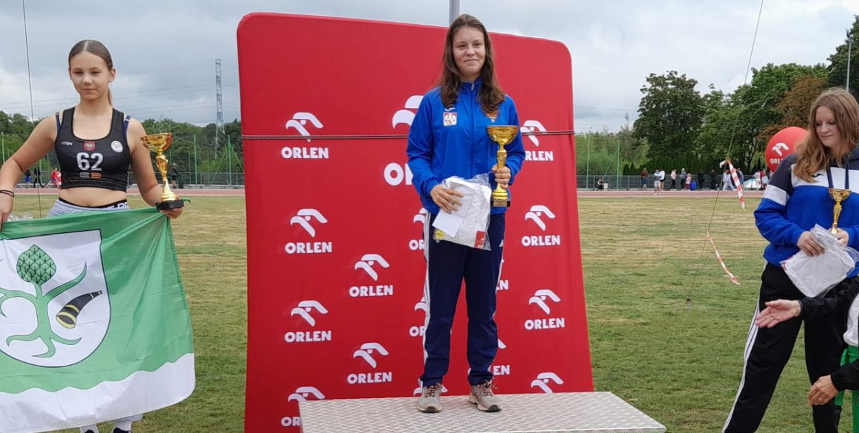 Anastazja Benkowska zdobyła tytuł mistrzyni Polski rocznika 2012 w pchnięciu kulą (2 kg). Fot. Czempion Lasowice