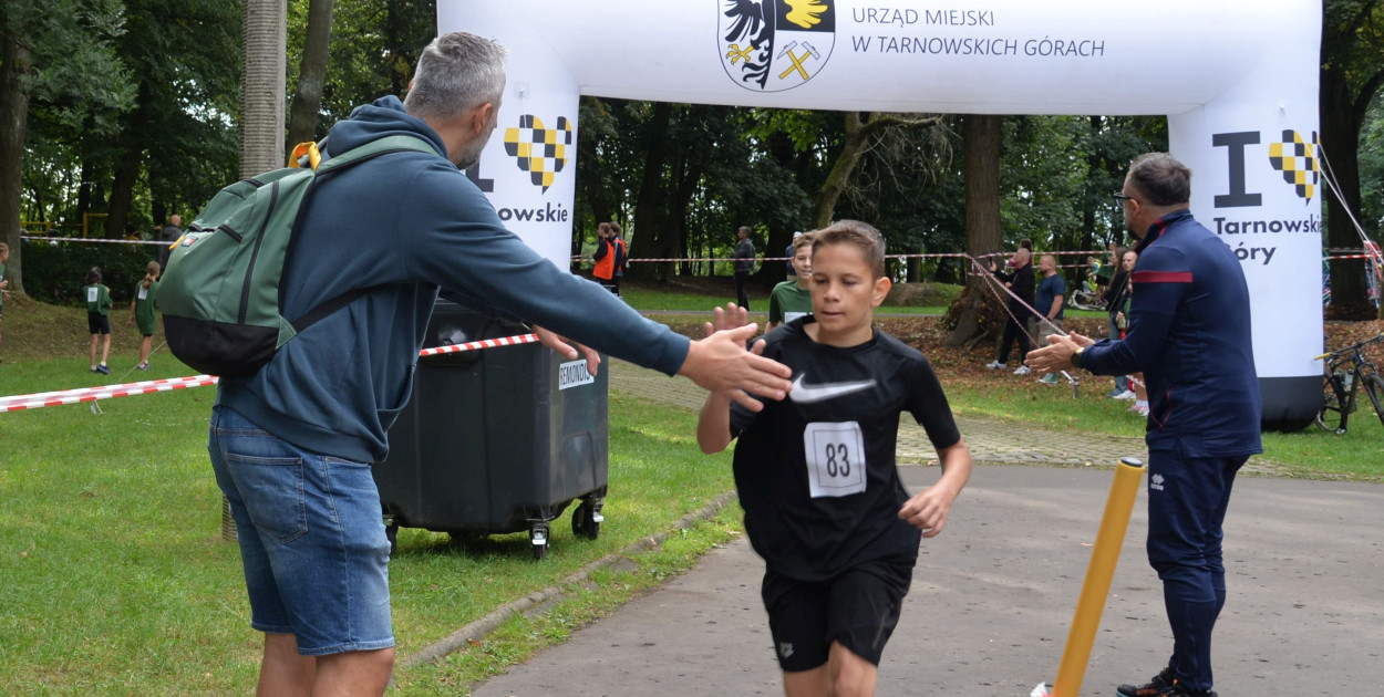 Do zawodów zgłosiło się 493 uczniów - biegaczy oraz uczestników marszu nordic walking. Fot. Agnieszka Reczkin