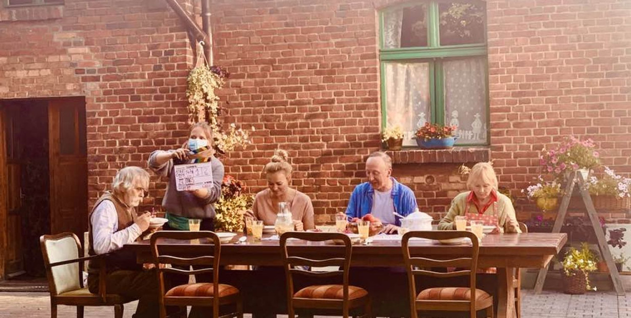 Jedna z filmowych scen kręcona przy ul. Wodnej w Piekarach Śląskich. Fot. Archiwum producenta