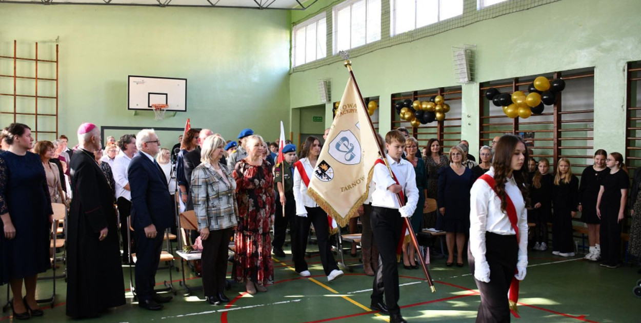 W piątek jubileusz obchodziła podstawówka w Strzybnicy. Fot. Rafał Biczysko