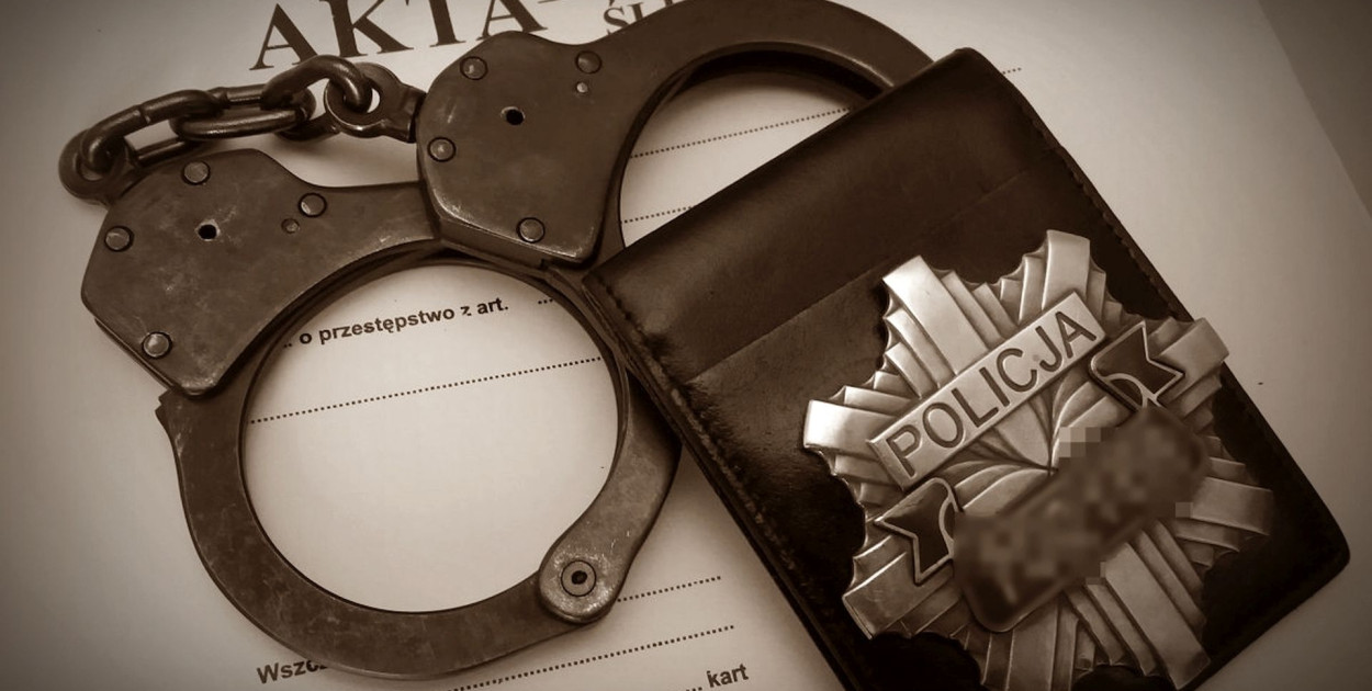 Policjanci z Tworoga ustalili sprawcę oszustwa na 60 tysięcy złotych. Akt oskarżenia trafił do sądu. Fot. Policja