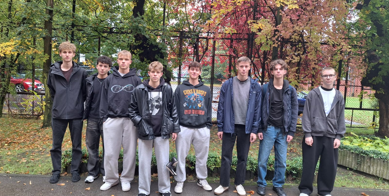 Zdjęcia: archiwum II LO