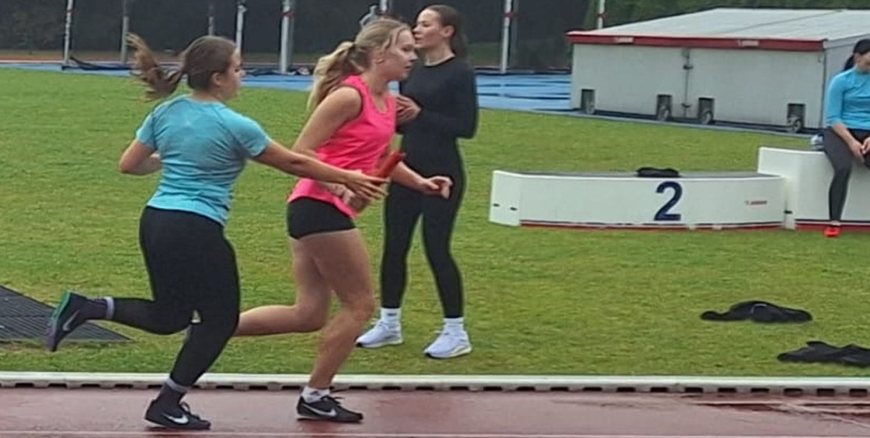 Zdjęcia: archiwum II LO