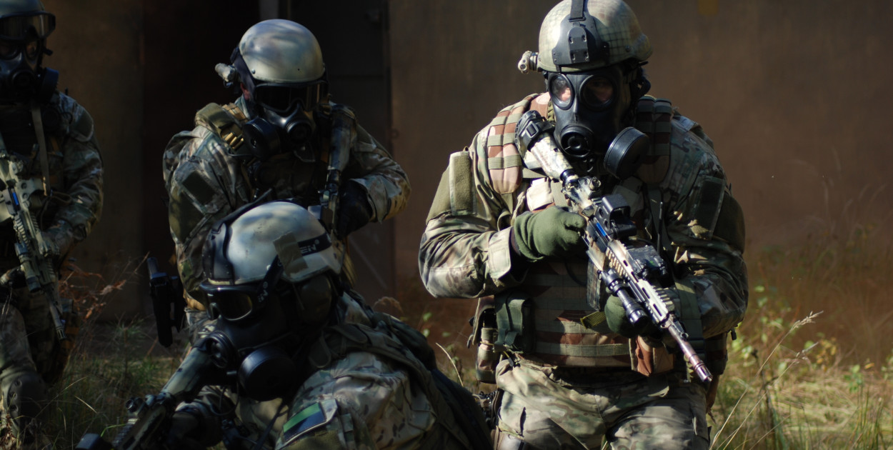 Grzybiarze i miłośnicy spacerów oraz przejażdżek rowerowych w lesie pomiędzy Miasteczkiem Śląskim a Lublińcem mogą w najbliższych dniach natknąć się na komandosów i wojskowe wozy. Fot. Archiwum Gwarka