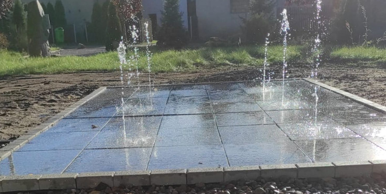 Fontanna w Mikołesce. Fot. UG Tworóg