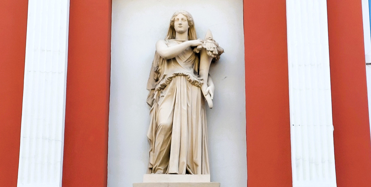 Zabytkowa kamienica przy ulicy Krakowskiej 11 w Tarnowskich Górach. Fot. Jarosław Myśliwski