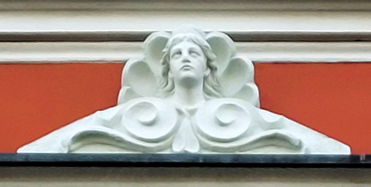 Zabytkowa kamienica przy ulicy Krakowskiej 11 w Tarnowskich Górach. Fot. Jarosław Myśliwski