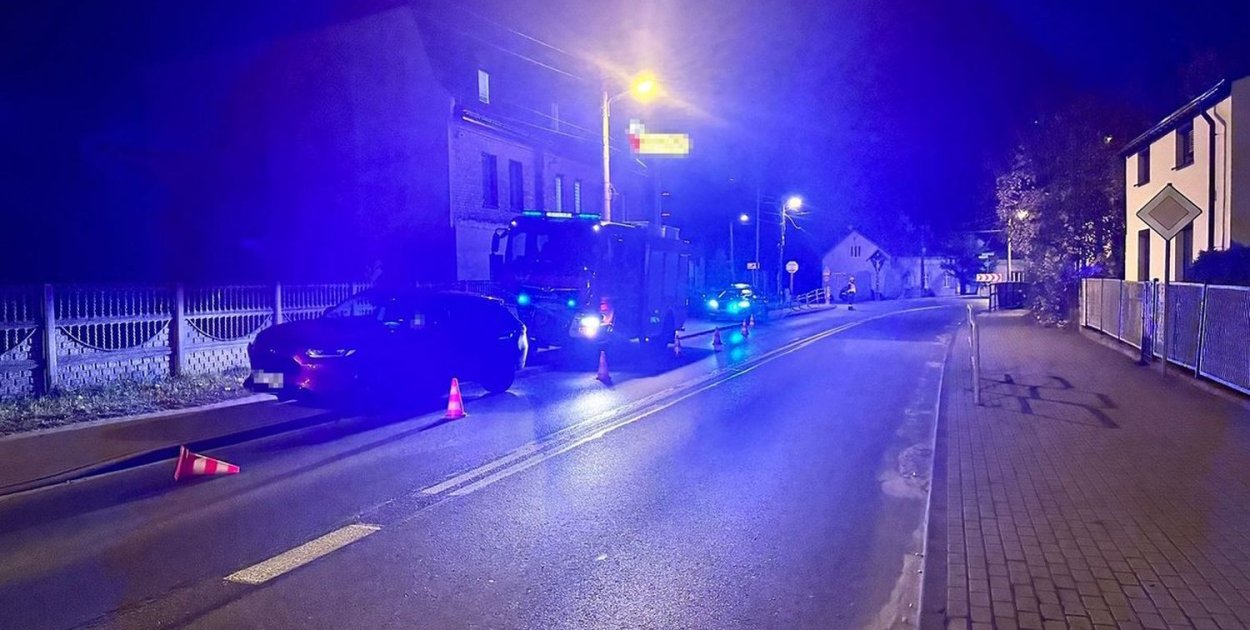 Kolizja w Miasteczku Śląskim, pożar na A1. Zdjęcia z archiwum policji i OSP Świętoszowice
