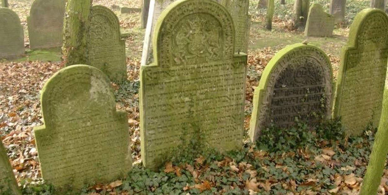 Cmentarz żydowski w Wielowsi. Fot. Dariusz Walerjański/Wirtualny Sztetl