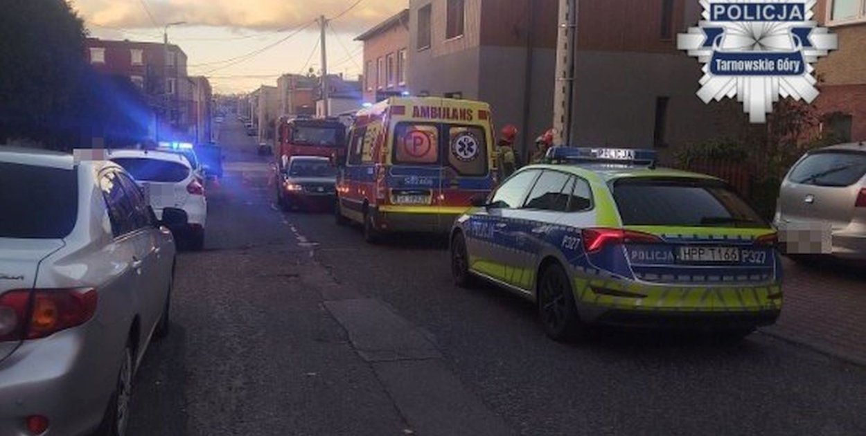 W Radzionkowie 35-letek stracił panowanie nad hulajnogą i upadł na jezdnię, doznając obrażeń głowy. Fot. Policja Tarnowskie Góry