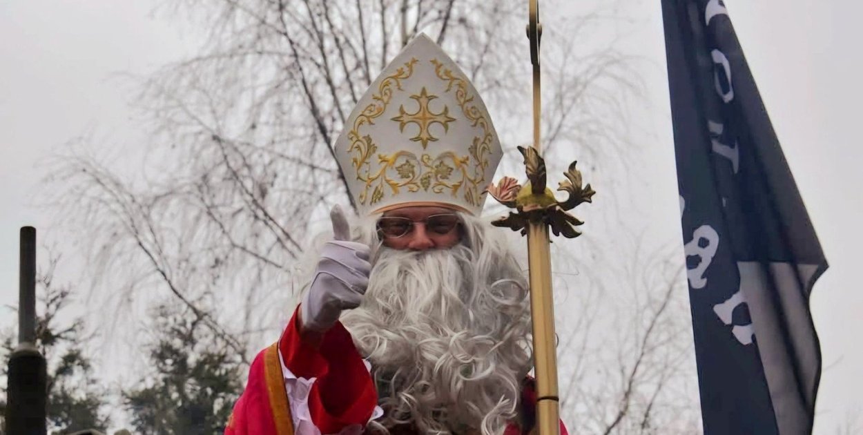 Łukasz Wylężek, koordynator akcji Dzieło Świętego Mikołaja z Nakła Śląskiego, uruchomił zbiórkę pieniędzy na tegoroczną edycję przedświątecznej pomocy.