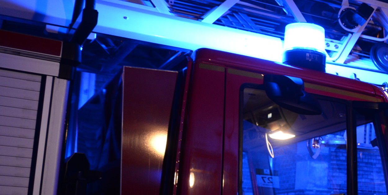 Tarnowskie Góry: Nocny pożar renault clio. Ogień zajął też elewację domu. Zdjęcie poglądowe. Fot. Gwarek