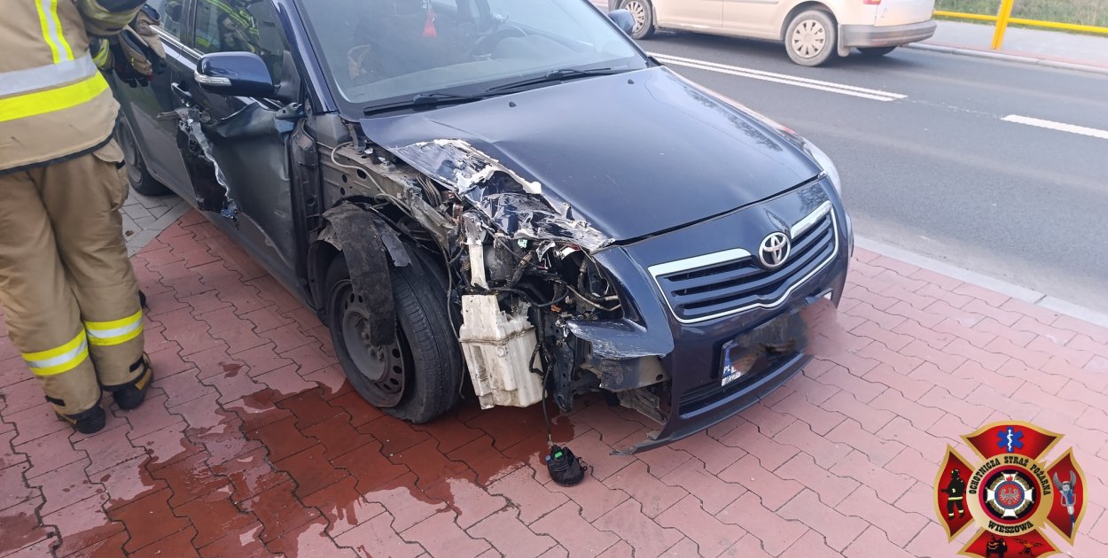 Zdarzenia w Wieszowie i Orzechu. Zdjęcia: OSP Wieszowa, policja Tarnowskir Góry