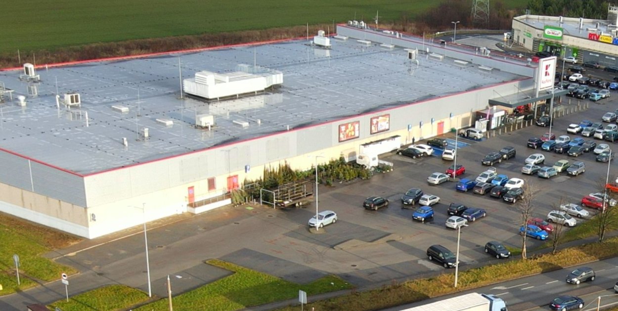 Straż pożarna w Tarnowskich Górach została wczoraj wezwana do Kauflandu przy ul. Zagórskiej, gdzie włączył się system przeciwpożarowy. Zdjęcie poglądowe. Fot. Gwarek