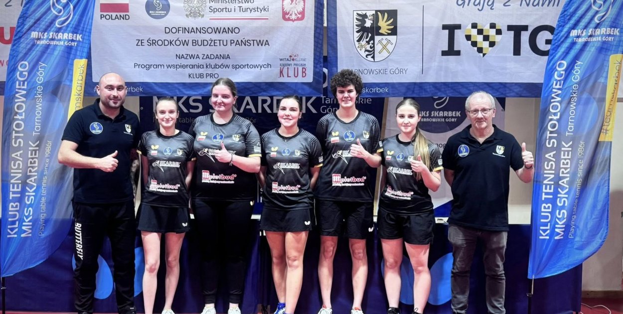 Żeńska drużyna MKS Skarbek Tarnowskie Góry odniosła szóste ligowe zwycięstwo w obecnym sezonie, pewnie pokonując KS Bronowianka Kraków II wynikiem 8:2.  Fot. MKS Skarbek