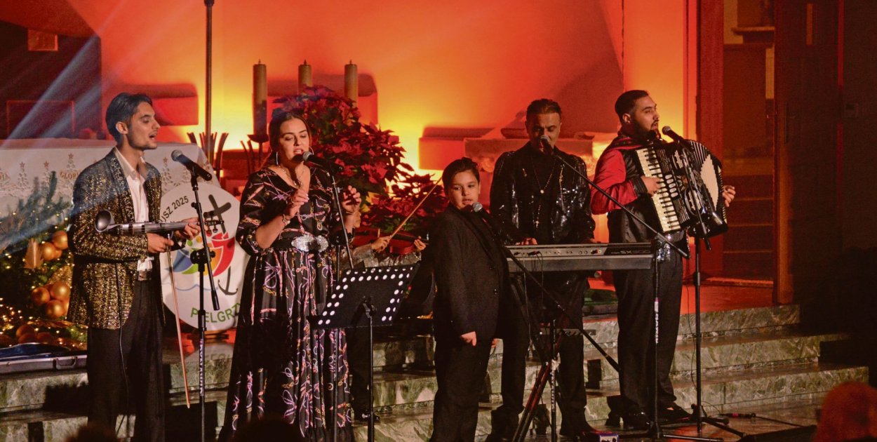 W 2025 r. w kościele pw. Matki Bożej Uzdrowienie Chorych w Tarnowskich Górach wystąpili Dziani i Książęta Cygańskie. Fot. Jarosław Myśliwski