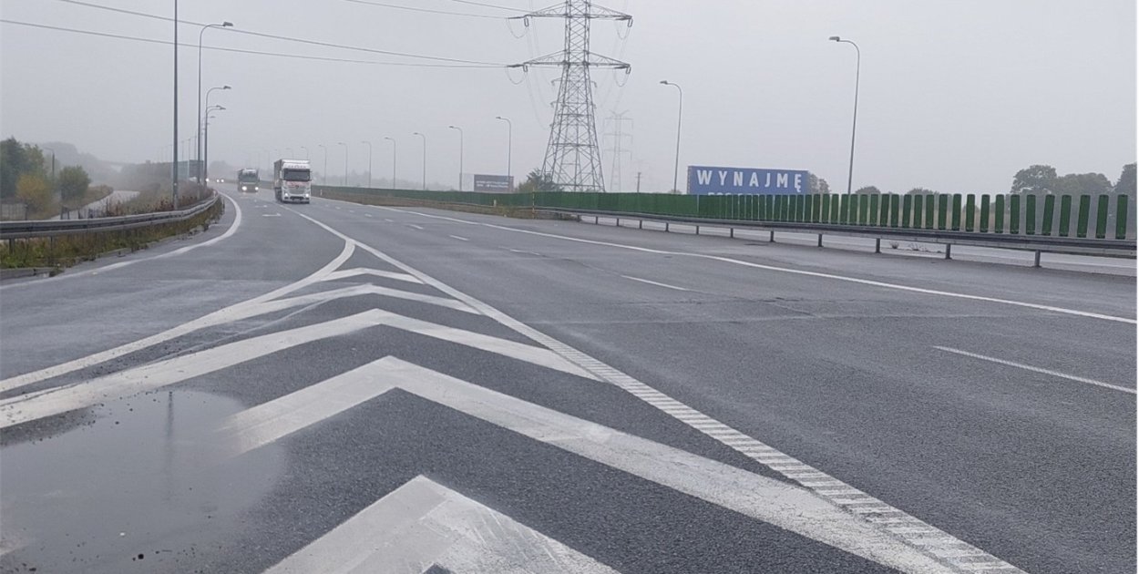 Pofałdowana nawierzchnia A1. Fot. GDDKiA