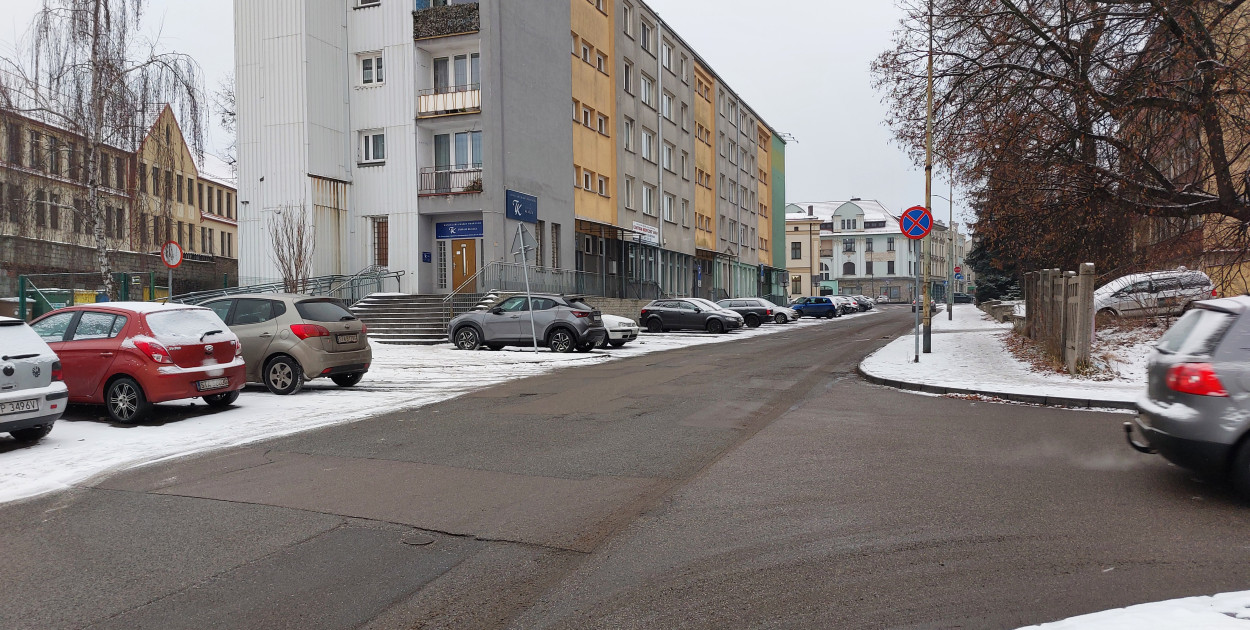 Tak ul. Oświęcimska w Tarnowskich Górach wygląda dziś. Fot. Agnieszka Reczkin