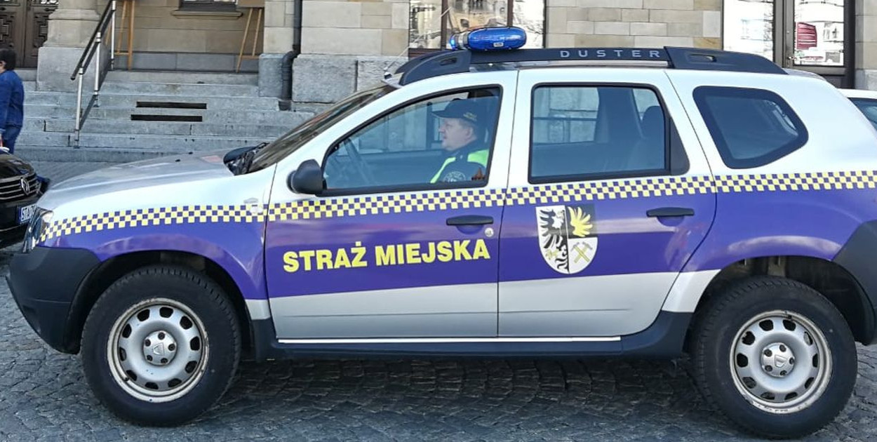 5400 zł na start i dodatki. Straż Miejska w Tarnowskich Górach rekrutuje. Fot. UM Tarnowskie Góry