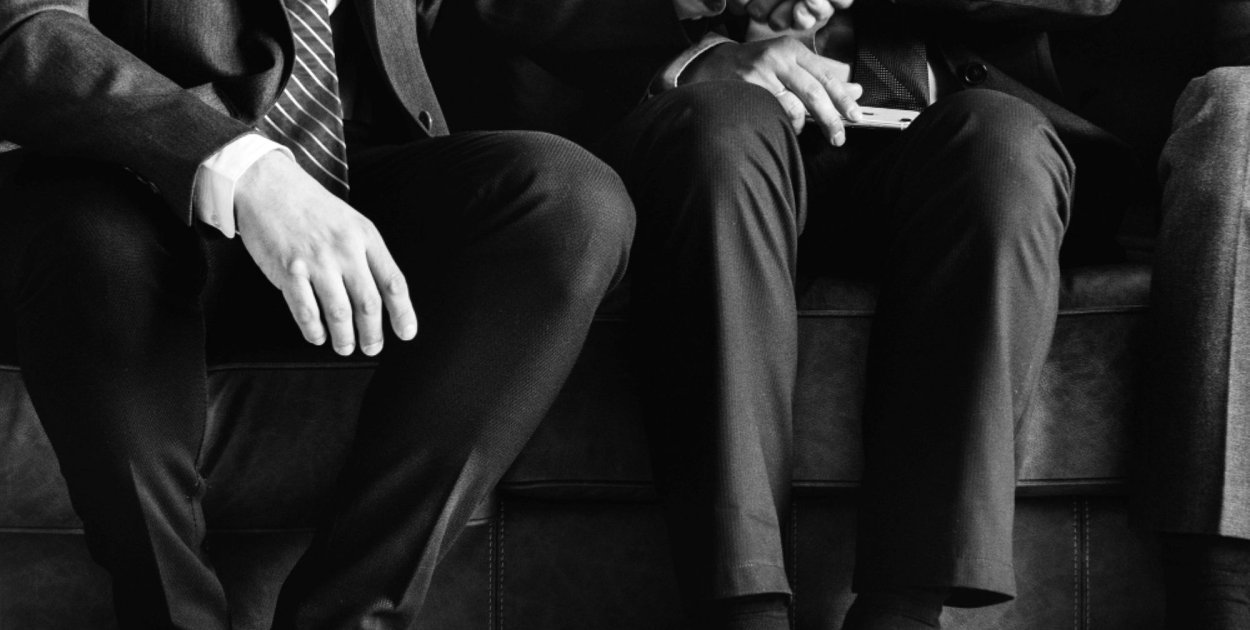 Jak sąd ocenia istnienie zorganizowanej grupy przestępczej w postępowaniu karnym?