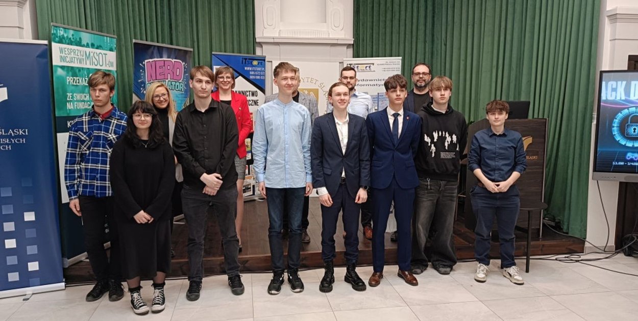 Hack Defense. Trzy szkoły, jeden konkurs. Każdy może się zmierzyć