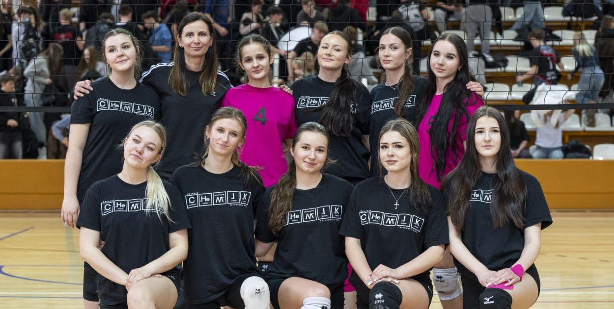 Dziewczyny z Chemika po raz trzeci mistrzyniami powiatu tarnogórskiego