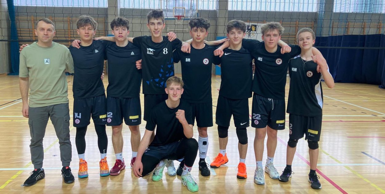 Siatkarze z Sempy najlepsi w powiecie tarnogórskim