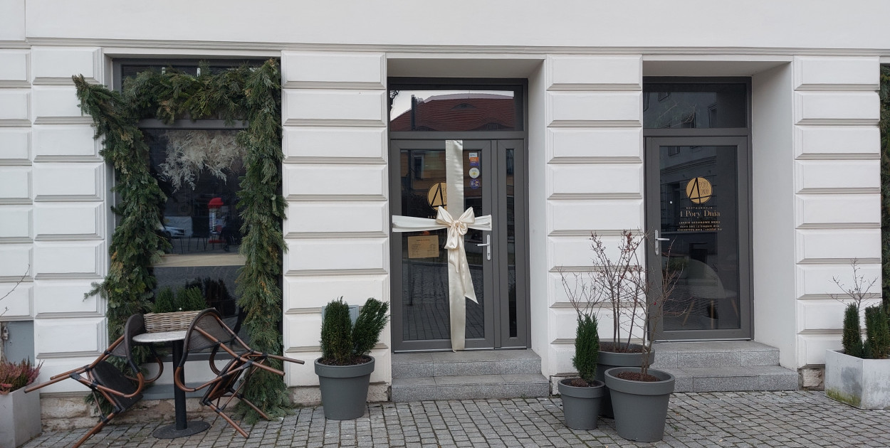 Pożegnanie z restauracją, podwyżka podatków, podejrzenie gwałtu