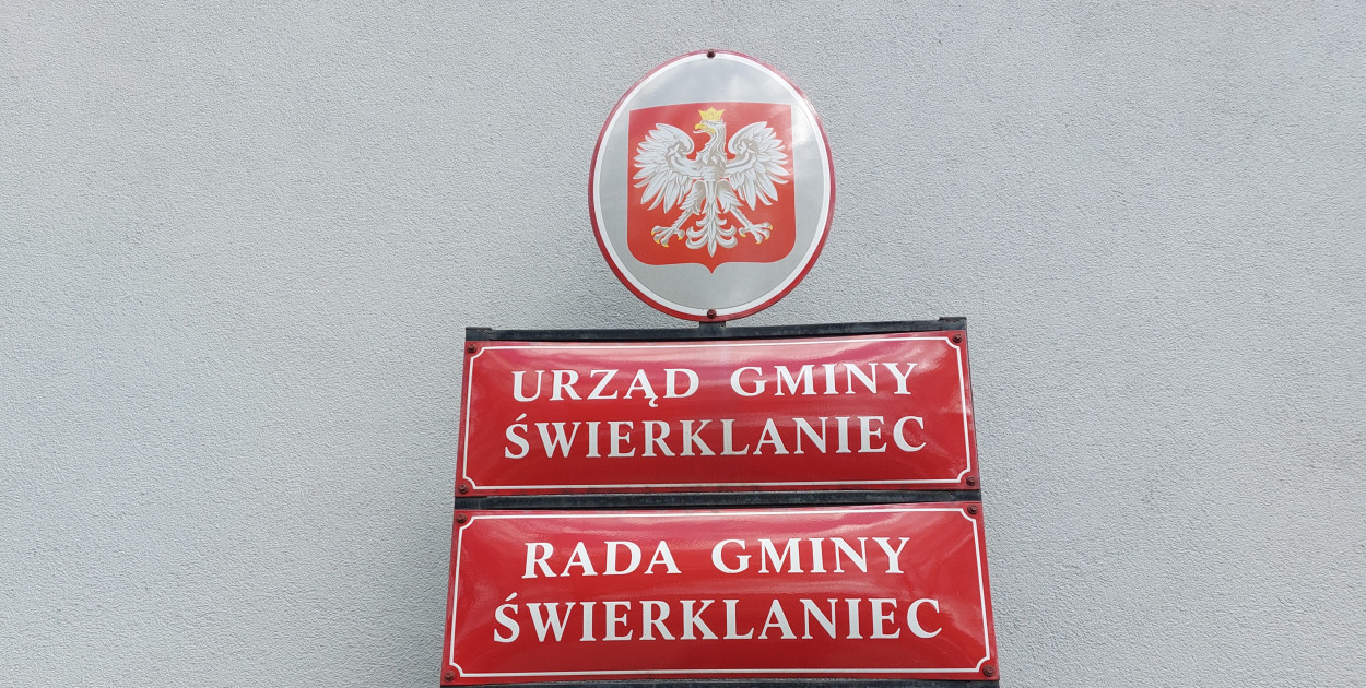 Jest praca w urzędzie. Ile można zarobić? Gdzie jeszcze są wolne etaty?