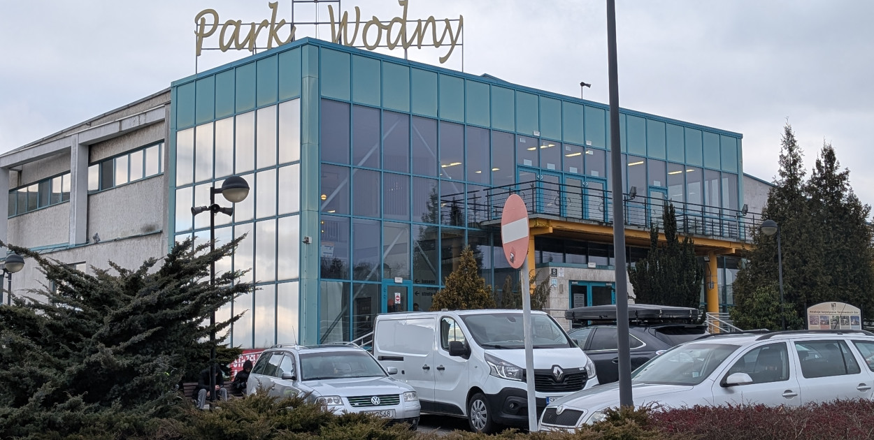 Parkingowa "wojna" pod Parkiem Wodnym. Mandaty sypią się gęsto